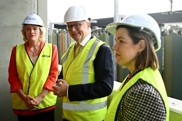 labor-government-pushes-housing-reforms-at-economic-summit