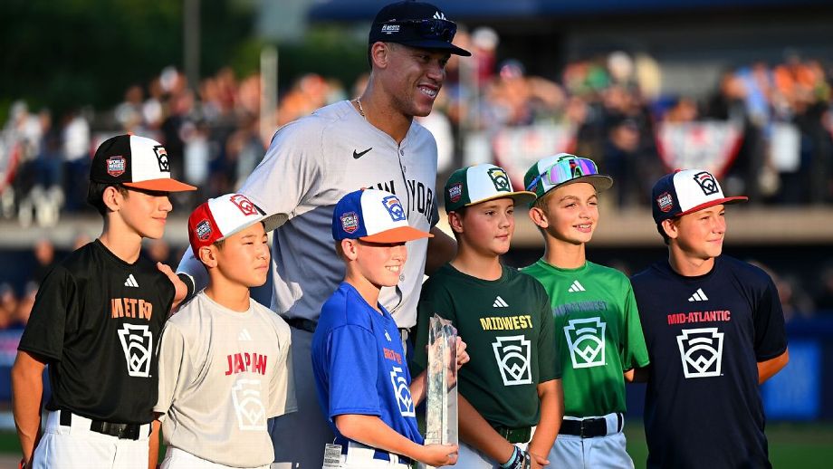 little-league-classic-sparks-joy-as-mlb-stars-engage-youth