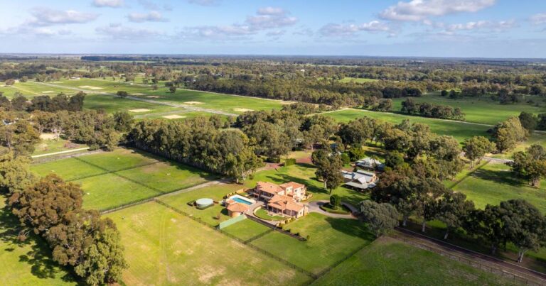 luxury-equestrian-estate-in-wa-hits-market-at-10-million