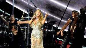mariah-carey-reveals-challenges-behind-iconic-christmas-video