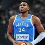nba-insider-warns-of-heavy-burden-on-giannis-antetokounmpo