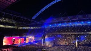 oasis-fan-tragically-dies-after-fall-at-wembley-stadium-concert