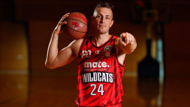 Perth Wildcats uniform