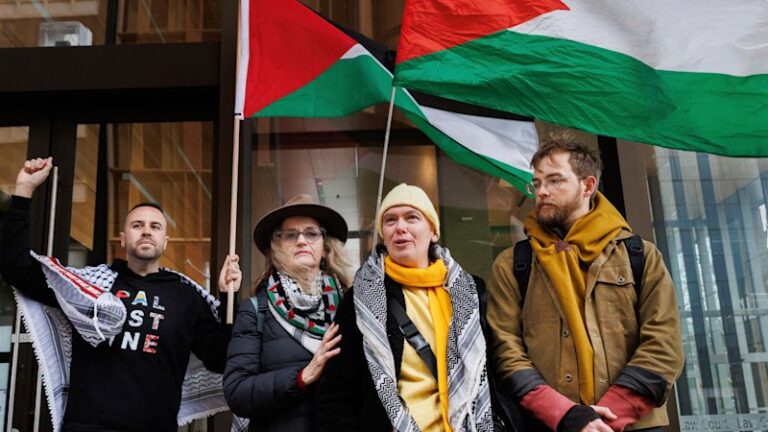 pro-palestinian-march-on-sydney-harbour-bridge-greenlit-by-court