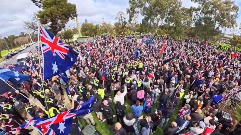 protesters-clash-at-anti-immigration-march-in-south-australia
