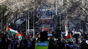 protesters-demand-federal-protections-amid-police-crackdowns