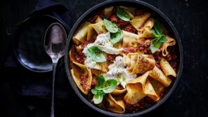 quick-oven-baked-pork-and-veal-ragu-recipe-ready-in-30-minutes-
