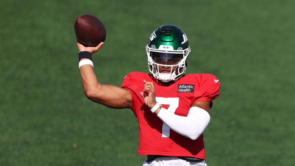 rising-star-jamien-sherwood-takes-charge-of-jets-defense