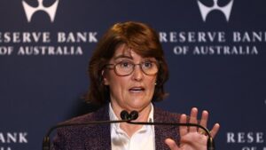 rising-wages-crucial-for-boosting-productivity-in-economy