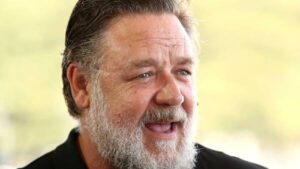 russell-crowe-reflects-on-infamous-phone-throwing-incident