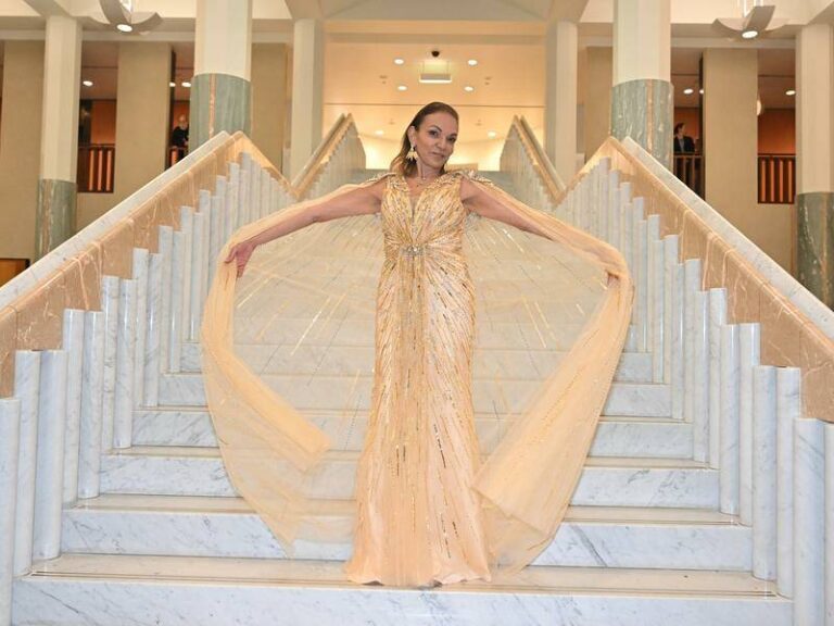 senators-and-staff-celebrate-at-canberra-s-annual-ball