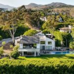 shannen-doherty-s-malibu-mansion-listed-for-9-5-million