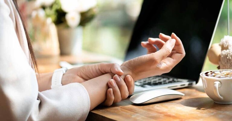 simple-exercises-to-alleviate-carpal-tunnel-syndrome-pain