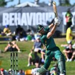 south-africa-dominates-australia-in-first-odi-in-cairns