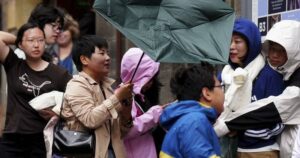storm-floris-hits-scotland-with-145-km-h-winds-disrupts-travel