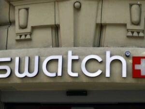 swatch-issues-apology-for-controversial-ad-featuring-racist-gesture