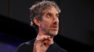 tech-promises-utopia-yet-ai-s-flaws-raise-concerns