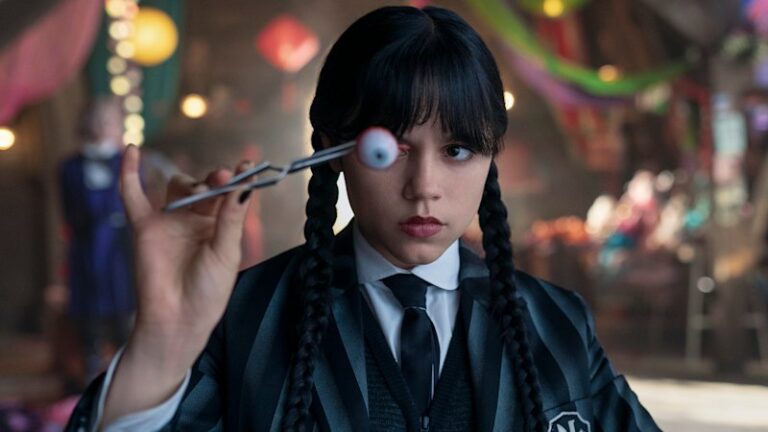 tim-burton-and-jenna-ortega-s-creative-bond-thrives-on-netflix