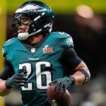 top-draft-picks-for-fantasy-football-strategies-for-2025