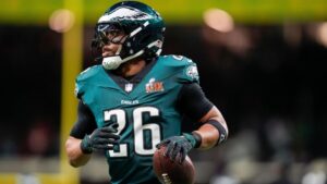 top-draft-picks-for-fantasy-football-strategies-for-2025