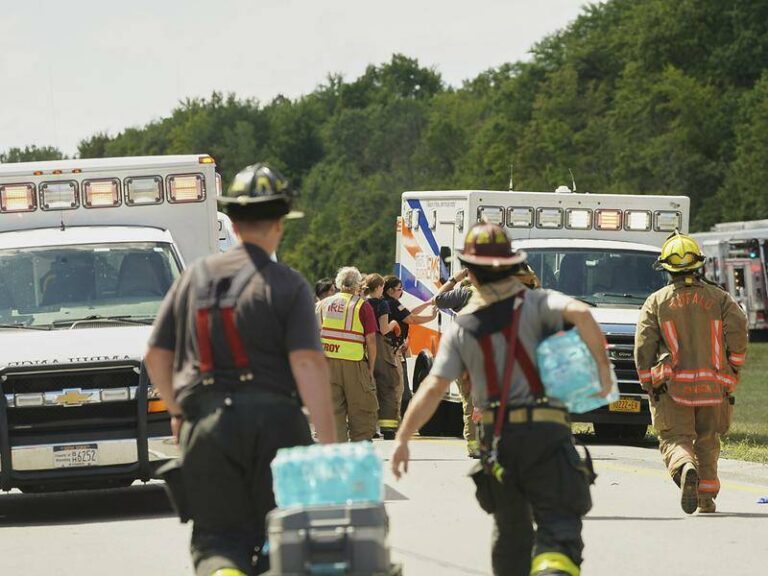 tour-bus-crash-near-buffalo-claims-lives-injures-many