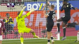 trevoh-chalobah-scores-as-chelsea-defeats-west-ham-5-0
