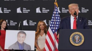 trump-announces-2025-kennedy-center-honorees-plans-major-renovation