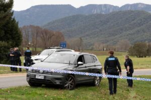 urgent-manhunt-underway-after-police-ambush-leaves-2-dead