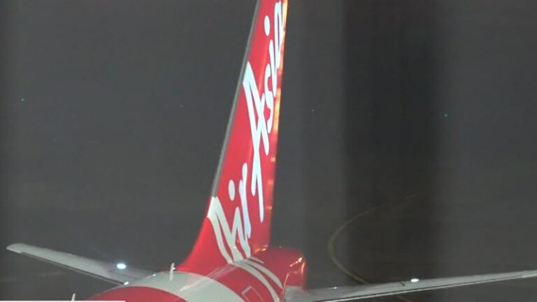 urgent-perth-bali-flight-returns-after-serious-engine-issue