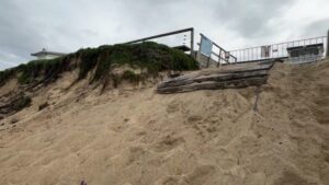 urgent-planned-retreat-from-wamberal-beach-could-cost-up-to-1b