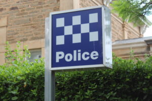 urgent-tour-bus-crash-in-barossa-injures-25-students