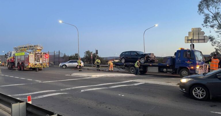 urgent-two-car-crash-delays-traffic-on-hume-highway-east-albury