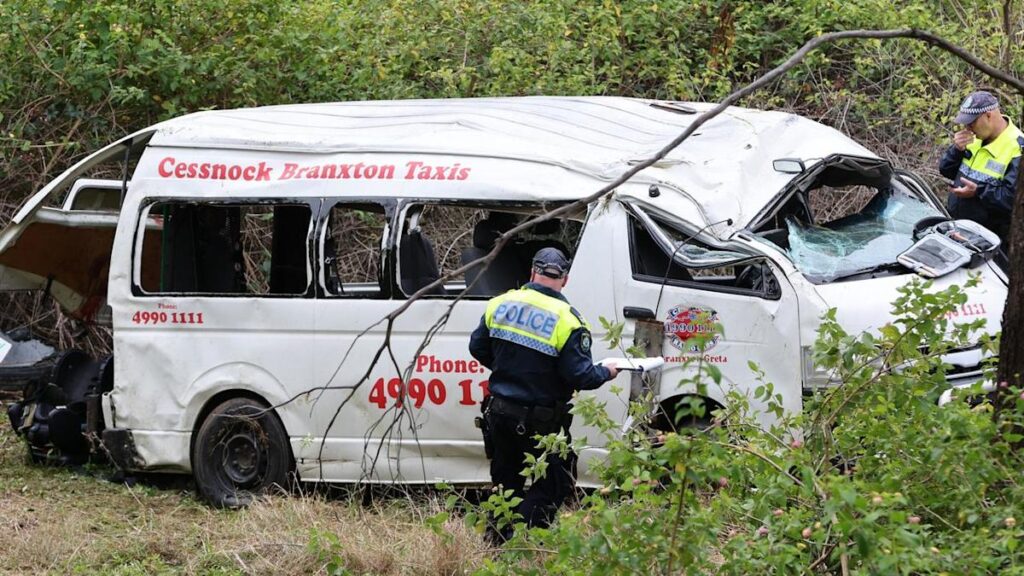 urgent-update-wedding-mini-bus-crash-injures-groom-5-others