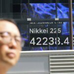 us-dollar-gains-ground-amid-fed-concerns-european-stocks-stabilize