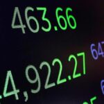 wall-street-declines-as-walmart-s-earnings-fail-to-impress