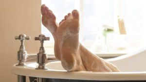 why-hot-baths-picnics-and-breakfast-in-bed-leave-some-cold