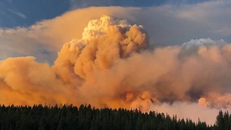 wildfires-ignite-fire-clouds-over-western-us-creating-chaos