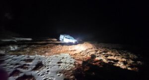 young-aussie-driver-stranded-in-seaweed-near-jurien-bay