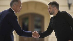 zelenskiy-and-trudeau-honor-ukraine-s-independence-day-in-kyiv