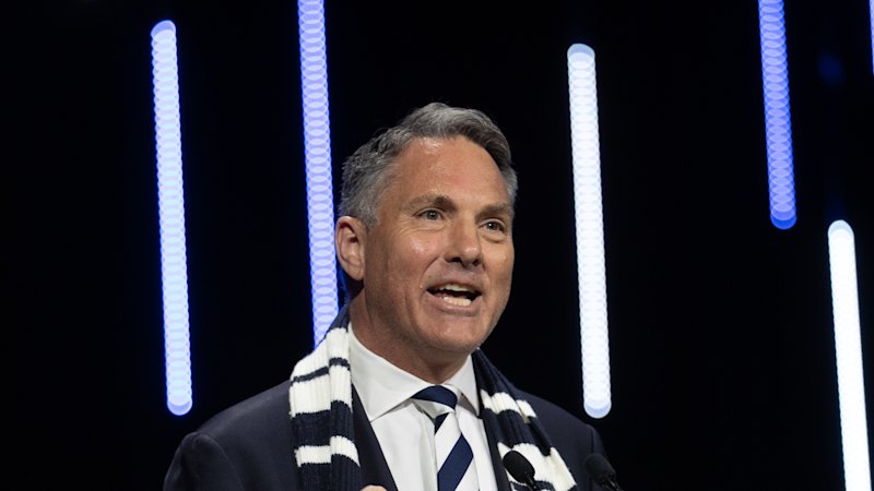 acting-pm-marles-steals-spotlight-at-north-melbourne-grand-final-breakfast