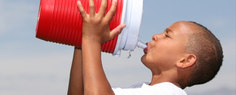 ai-s-thirst-how-data-centers-consume-water-with-every-query
