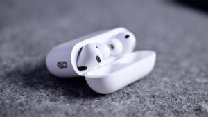 apple-launches-airpods-pro-3-with-enhanced-features-and-performance