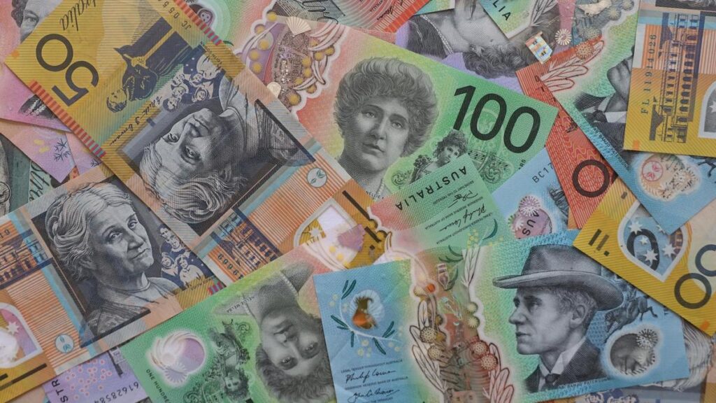 aussies-keep-more-income-as-student-debt-repayment-rates-drop