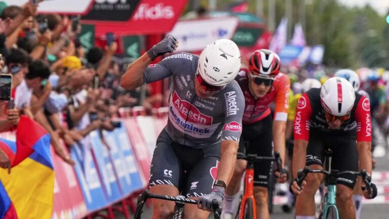 aussies-prepare-for-grueling-vuelta-stage-as-philipsen-claims-hat-trick
