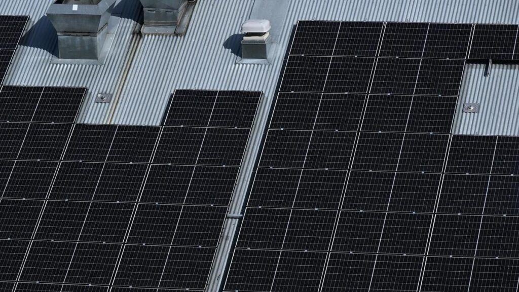 australia-urged-to-maximize-solar-energy-on-big-buildings-now