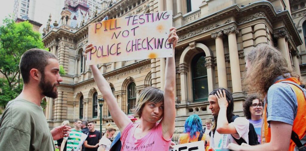 australians-turn-to-harm-reduction-amid-political-challenges