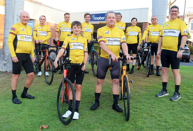 central-queensland-team-rides-800-km-for-charity-challenge