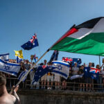 chaos-erupts-at-bondi-beach-as-pro-palestine-and-pro-israel-protests-clash