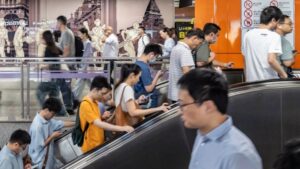 china-faces-economic-slowdown-as-growth-falls-short-in-august