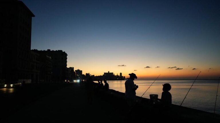 cuba-s-power-grid-collapses-nationwide-blackout-strikes-again